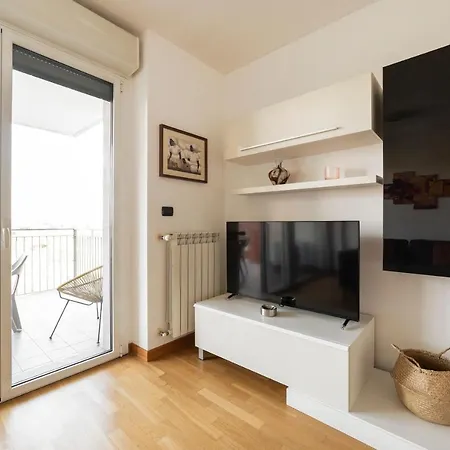 Rogoredo Apt With Terrace! * Milan