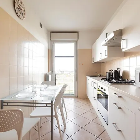 Rogoredo Apt With Terrace! *