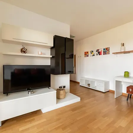 아파트 Rogoredo Apt With Terrace! 밀라노