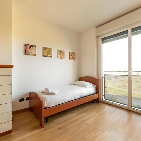 Rogoredo Apt With Terrace! *